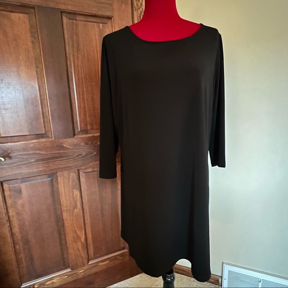 Susan Graver black Liqiud Knit tunic with side slits petite medium